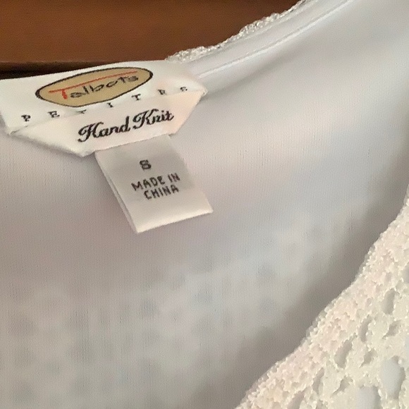 Hand knit sleeveless top with v neck - Picture 2 of 4